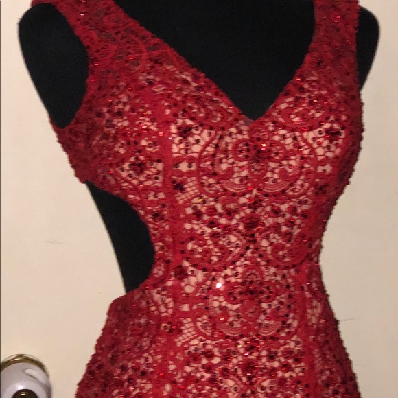 Formal Gown - Picture 2 of 3